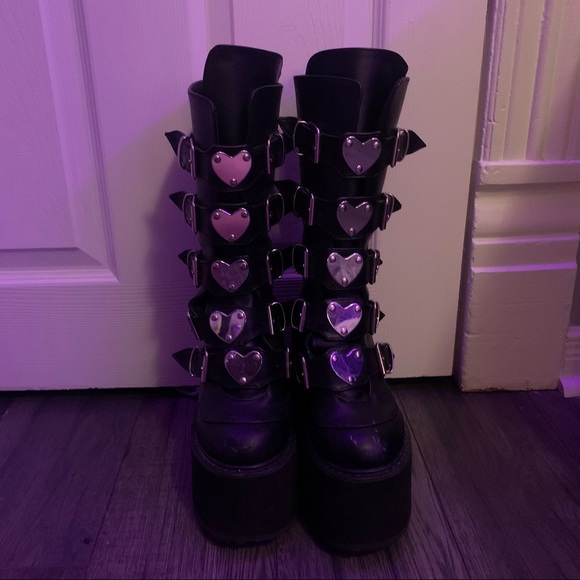 Demonia Shoes - black ♡ clasp Demonias , used but in great condition!